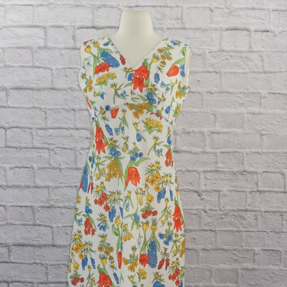Vintage 70s Bleeker Street Floral Maxi Dress - Picture 2 of 10
